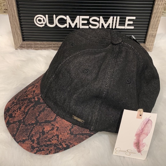 Jessica Simpson Adjustable Baseball Cap - Picture 1 of 6